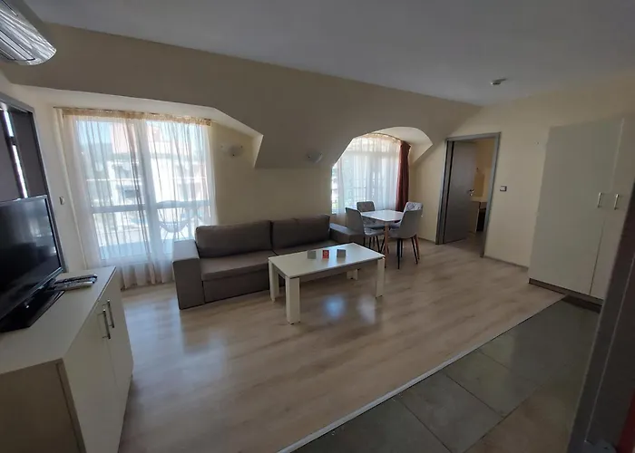 Готель Mariner's Сонячний Берег