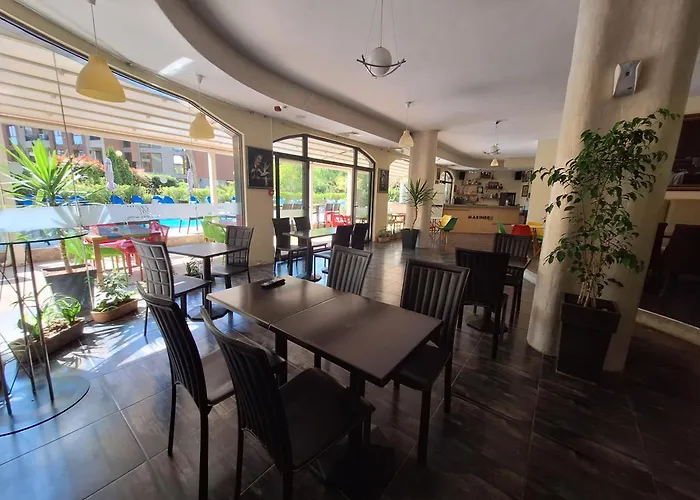 Mariner's Готель Сонячний Берег