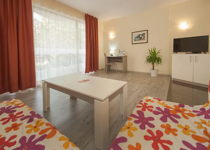 Отель Mariner's